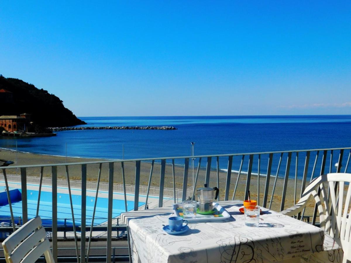 Trilocale Con Meravigliosa Vista Mare, 莱万托 外观 照片